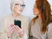 Ulgi dla emerytów: kto może być zwolniony z opłaty podatku od nieruchomości